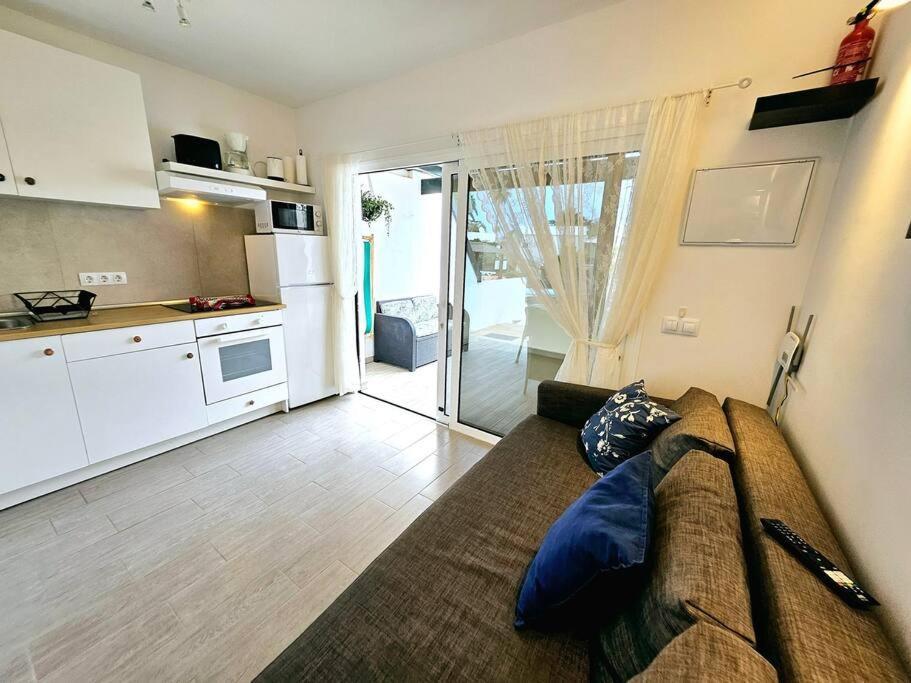 Apartamento Taisa Playa Roca Costa Teguise Esterno foto