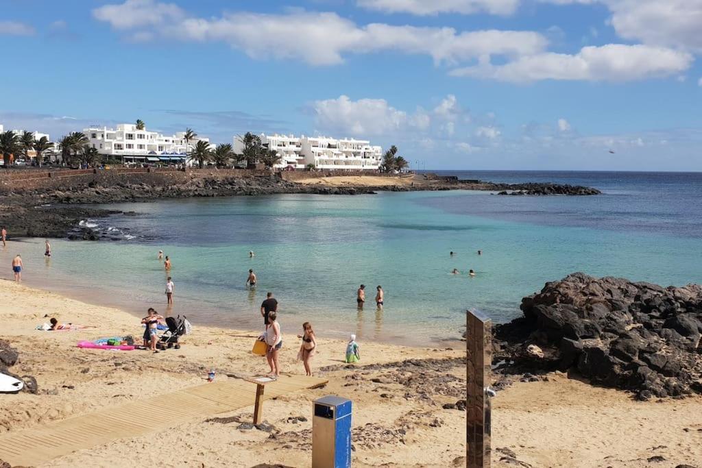 Apartamento Taisa Playa Roca Costa Teguise Esterno foto